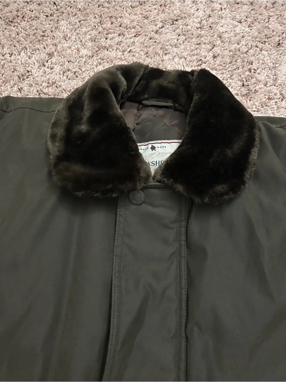 Vintage John Ashford Outdoors Olive Green Faux Fur Lined Jacket Men’s Size Large